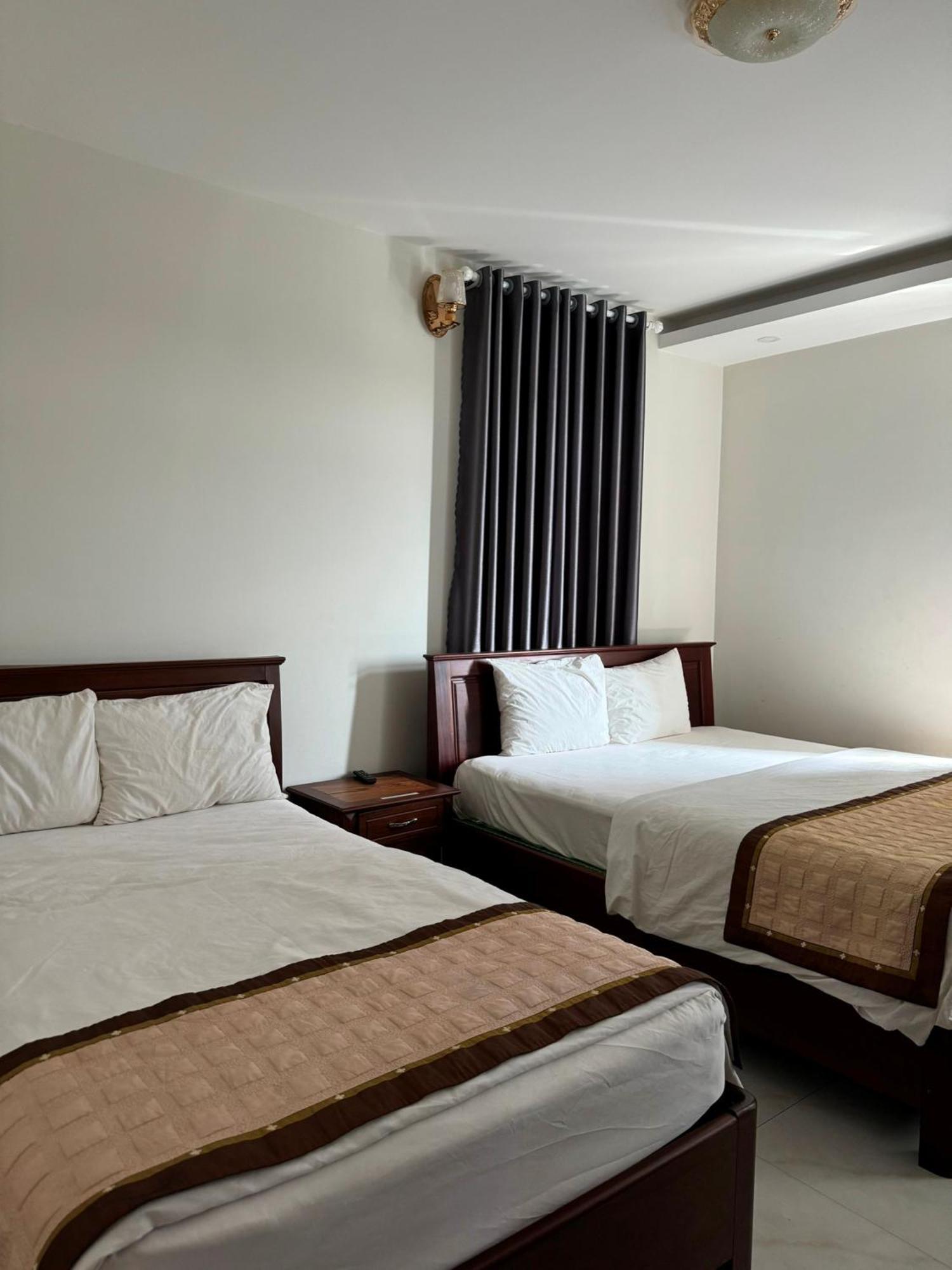 Hoang Khiem Hotel Pleiku Buitenkant foto