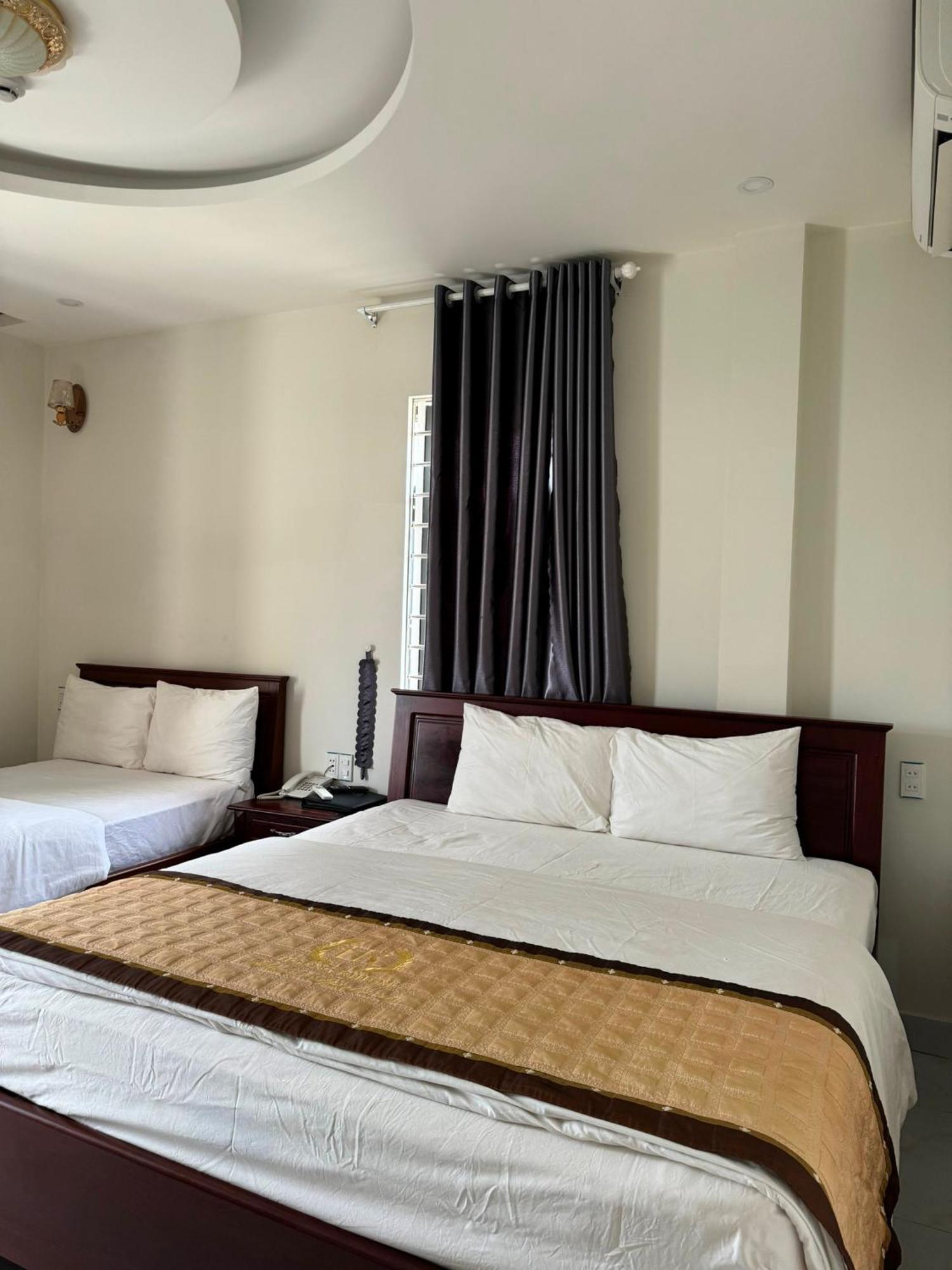 Hoang Khiem Hotel Pleiku Buitenkant foto