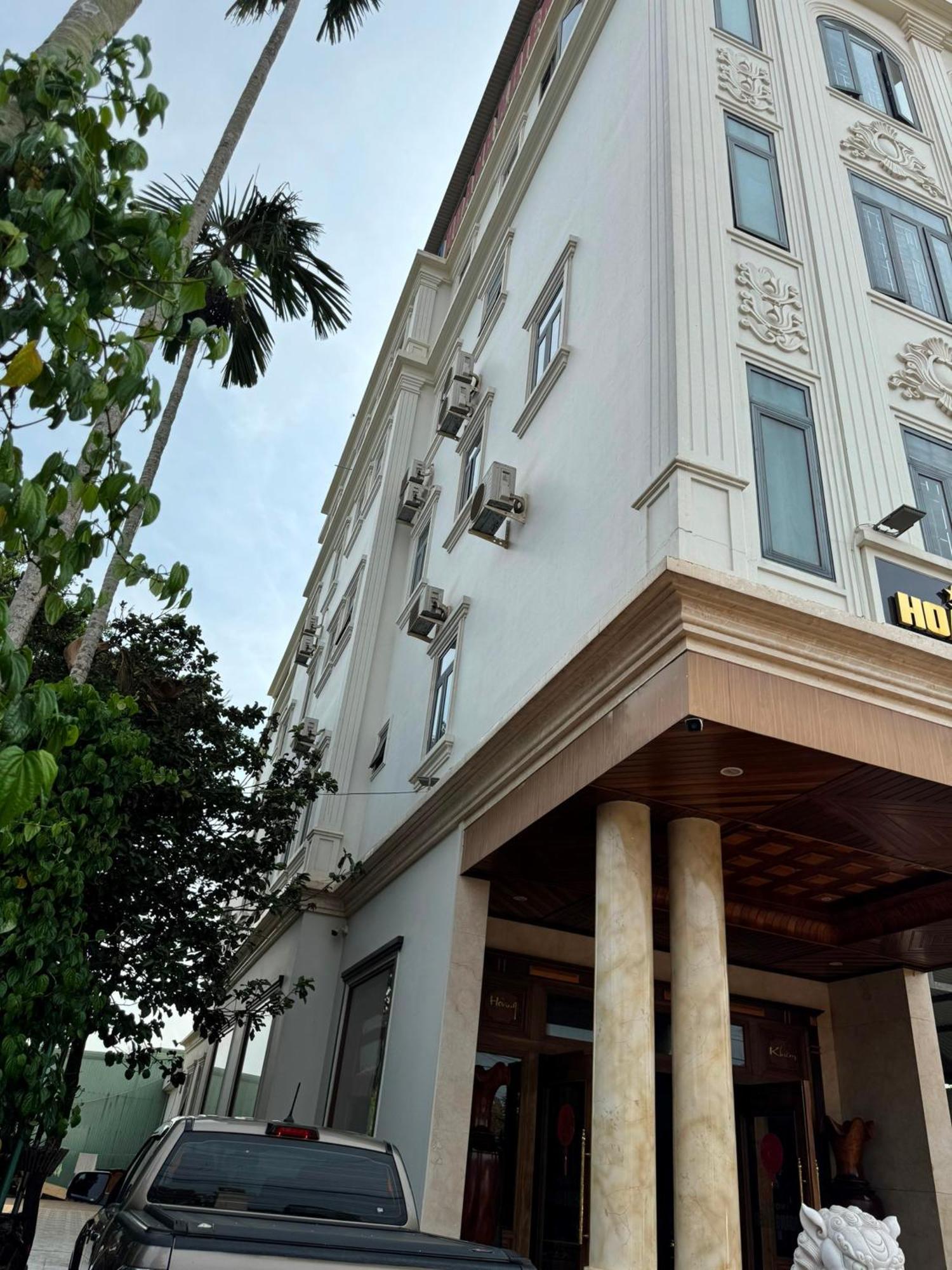 Hoang Khiem Hotel Pleiku Buitenkant foto