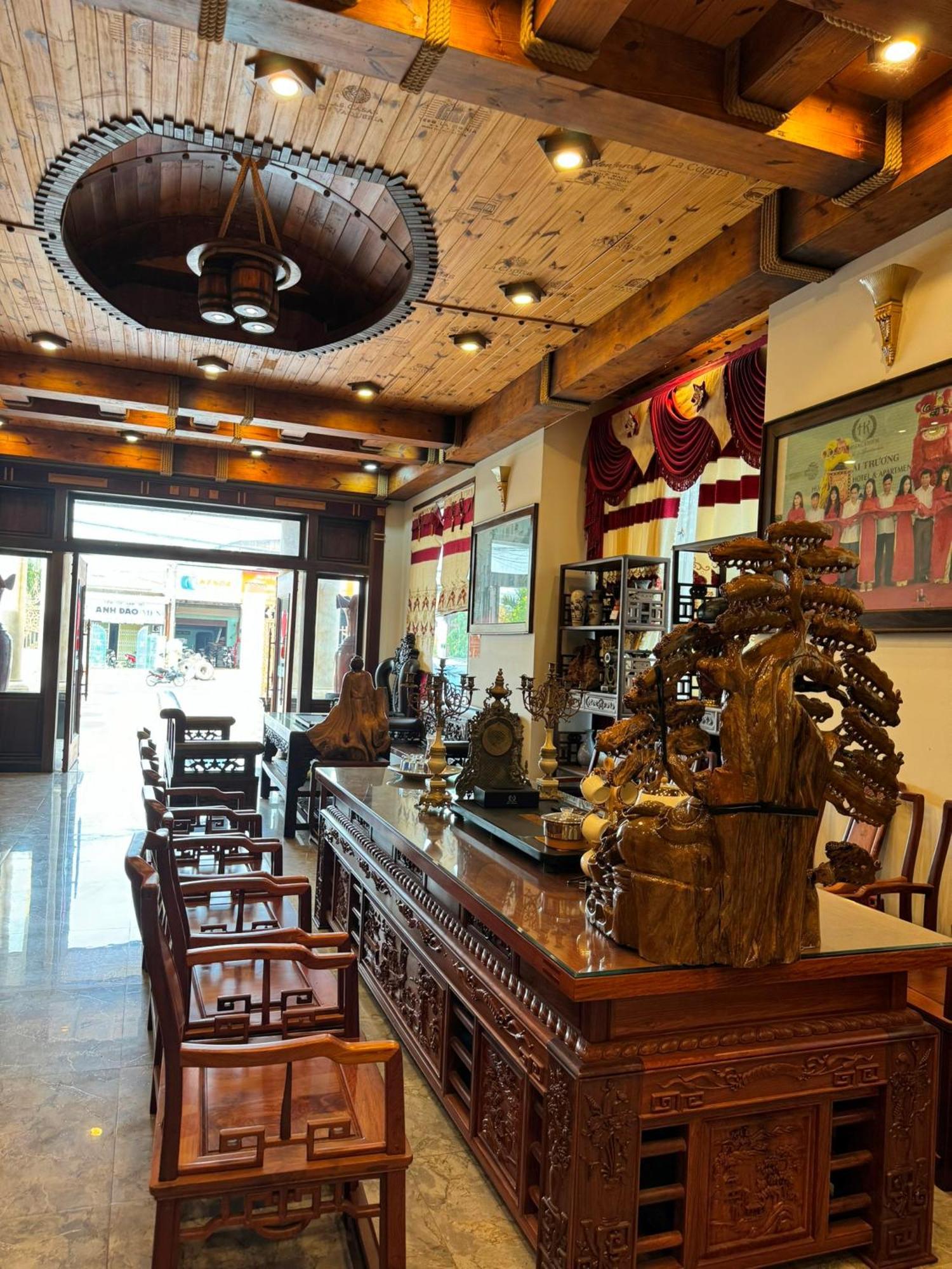 Hoang Khiem Hotel Pleiku Buitenkant foto