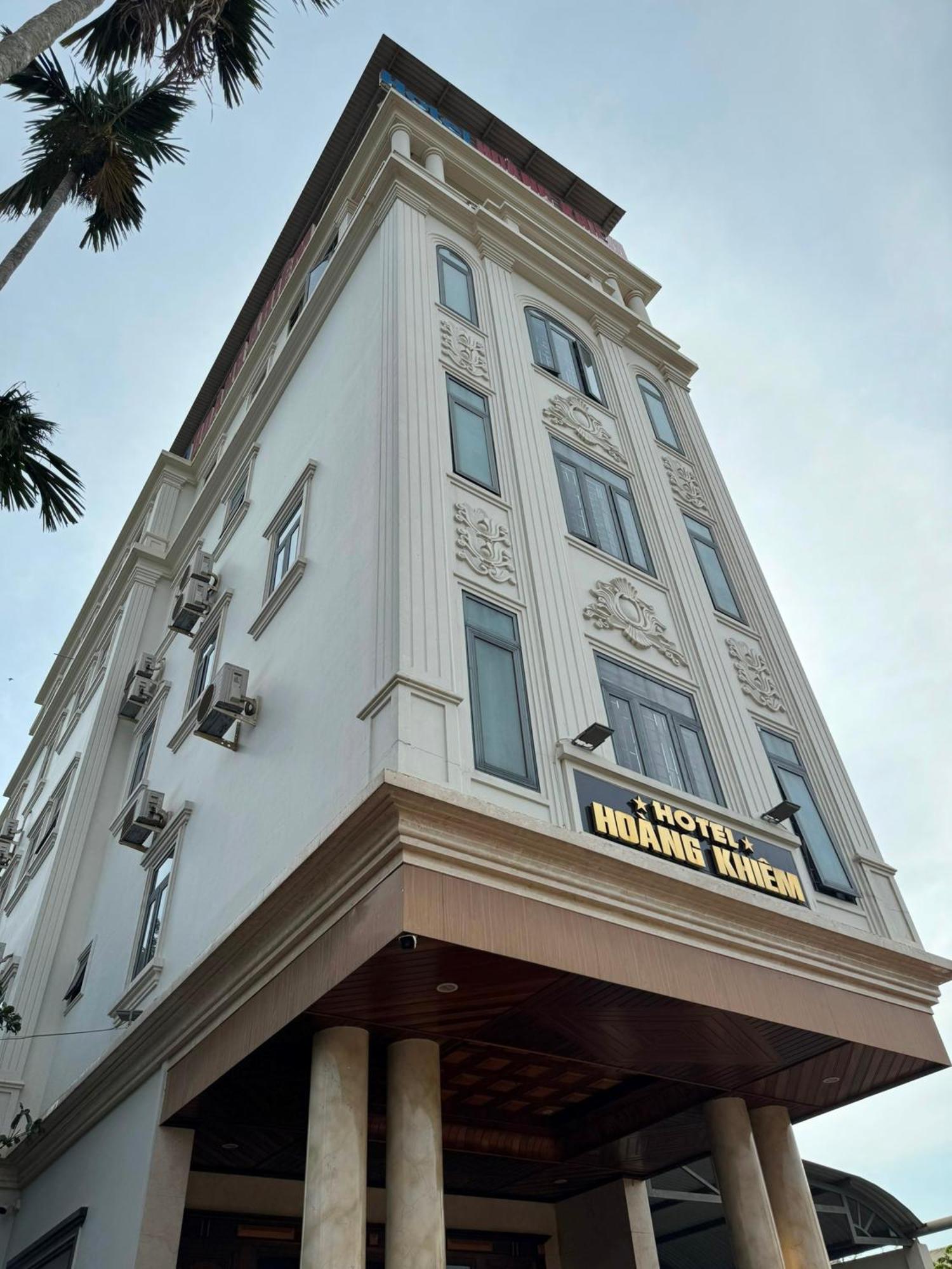 Hoang Khiem Hotel Pleiku Buitenkant foto
